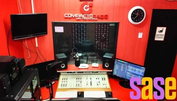 Compacto Radio - Mburucuyá