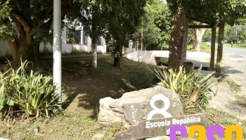 Escuela República de Italia - Yerba Buena