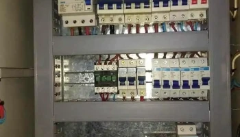 Iván El Eléctrico Rey - Wenceslao Escalante