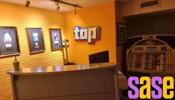 La Nación 104.9 Más Música - B1638Bek Vicente López