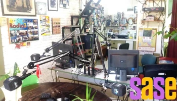 Radio 3 89.7 Fm - Bv. 12 De Octubre