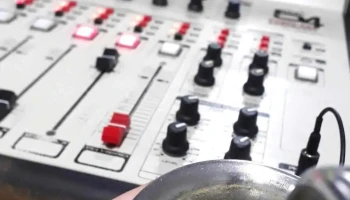 Radio5 100.5 Fm - Gral. Pico