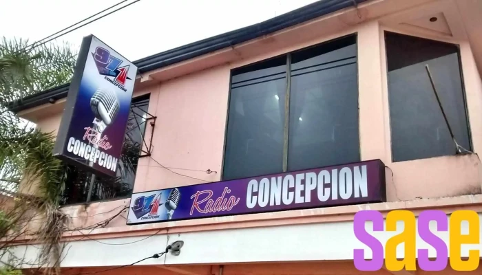 97.1 Radio Concepción - Concepción