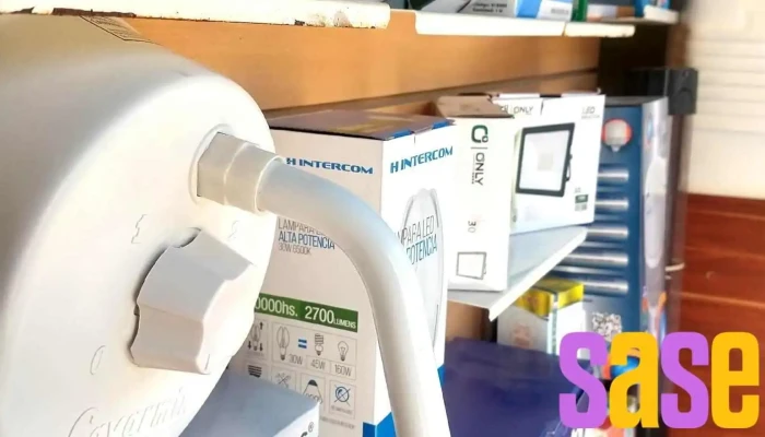 Alto Voltaje Materiales Electricos Del Propietario - Recreo