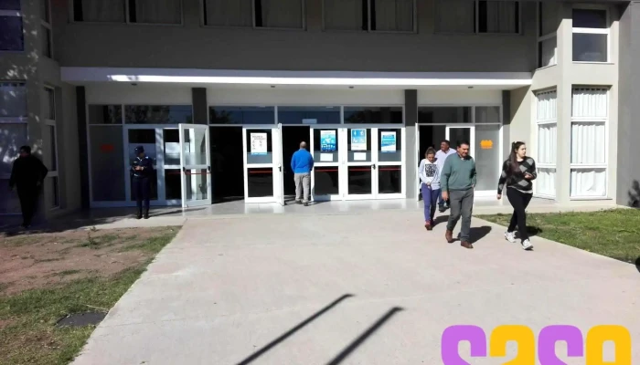Asociacion Educativa Pio Leon - Col. Caroya