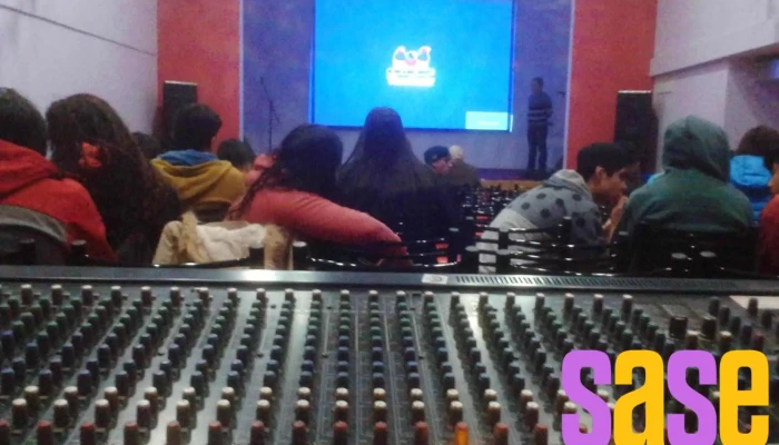 Audio Y Electricidadelvis Sonido Como Llegar - Sierra Colorada