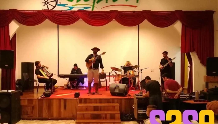 (Casa de la Cultura) - Capiovi