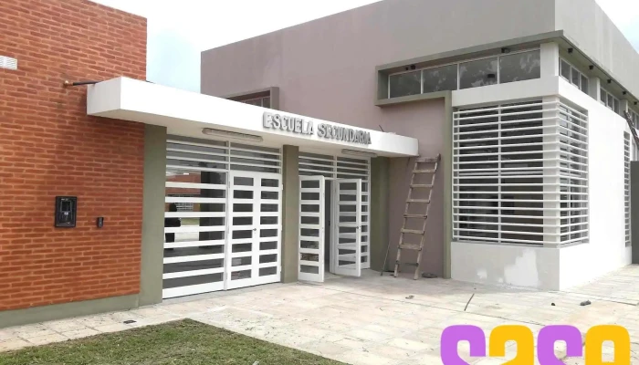 Colegio Secundario del Barrio Apipé - Badajoz 3400