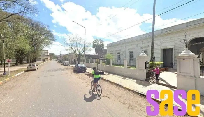 Colegio Secundario Para Adolescentes Y Adultos Malvinas Argentinas - Corrientes
