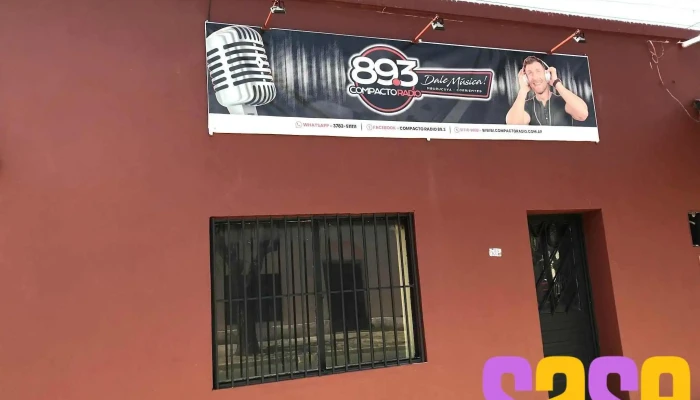 Compacto Radio -  Exterior - Mburucuyá