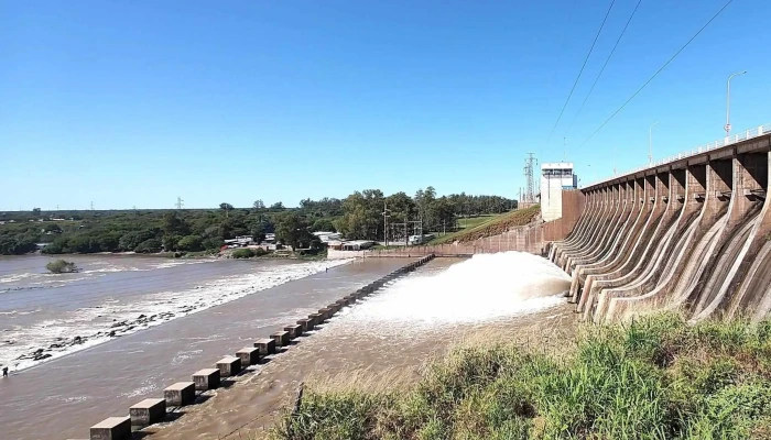 Dique Frontal Rio Hondo -  Opiniones - Termas de Río Hondo