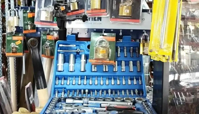 Electricidad Cabral -  Interior - Empedrado