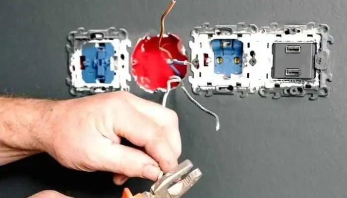 Electroplomer -    Tecnico Electricista   Plomero Del Propietario - Cdad. Autónoma de Buenos Aires