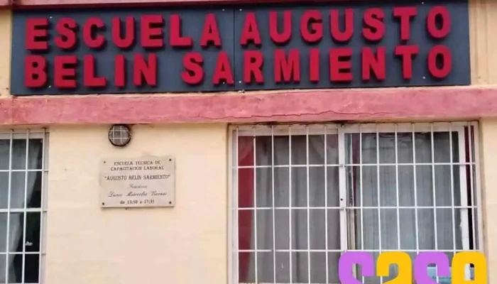Escuela de capacitación laboral Augusto Belin Sarmiento - Av. Uruguay &