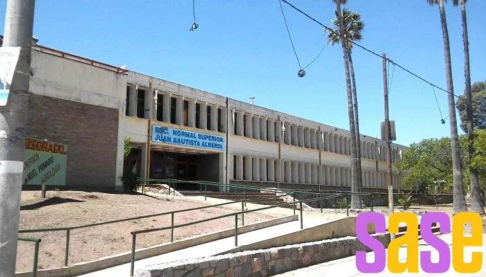 Escuela Juan Bautista Alberdi,Dean Funes - Dean Funes
