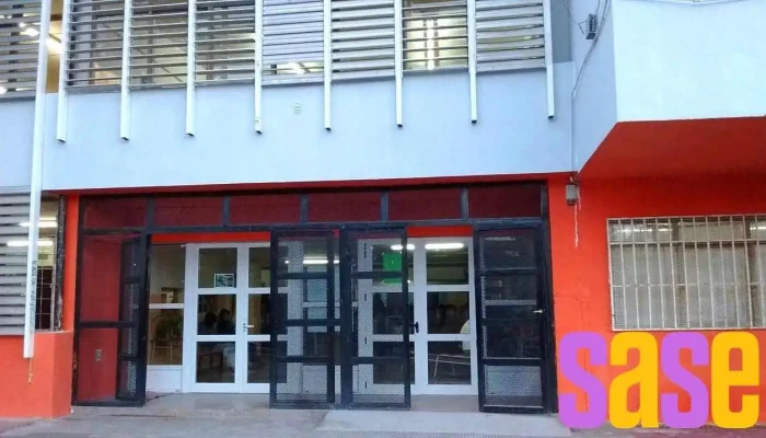 Esrn N° 39 - Av. Antártida Argentina Y