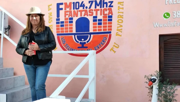 Estudios De Radio Fm Fantastica 1047mhz Donde - Los Telares