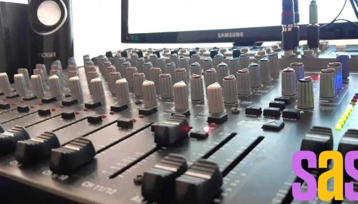 Fm Del Solar 107.3 - Vaqueros