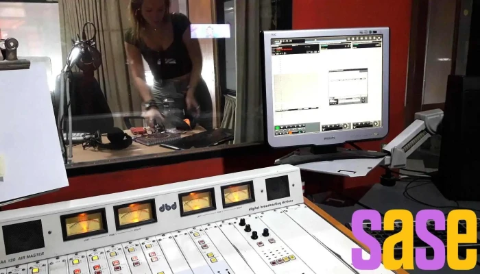 Fm Europa 97.5 Mhz - Paraná