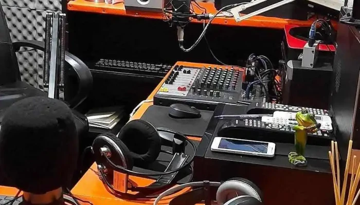 Fm Fenix 98.7 - Corral Quemado