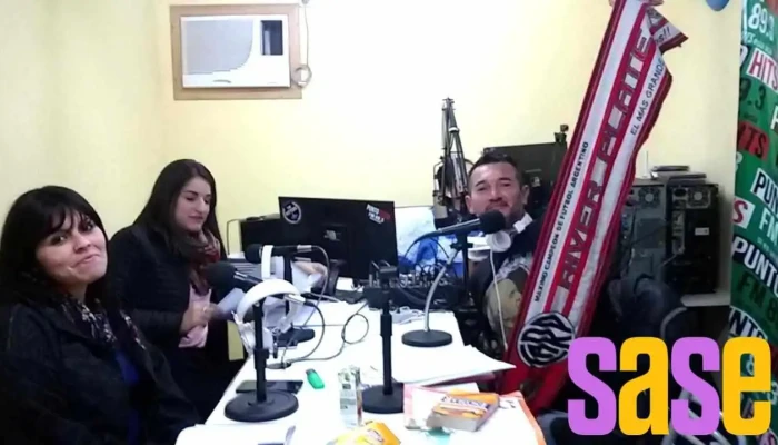 Fm Punto Hits - E3170Baj Basavilbaso