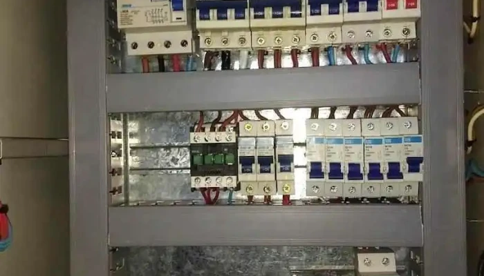 Iván El Eléctrico Rey - Wenceslao Escalante