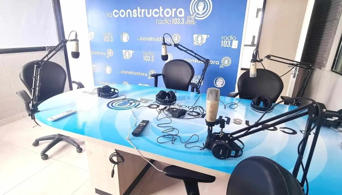 La Constructora Fm 103.3 - Comodoro Rivadavia