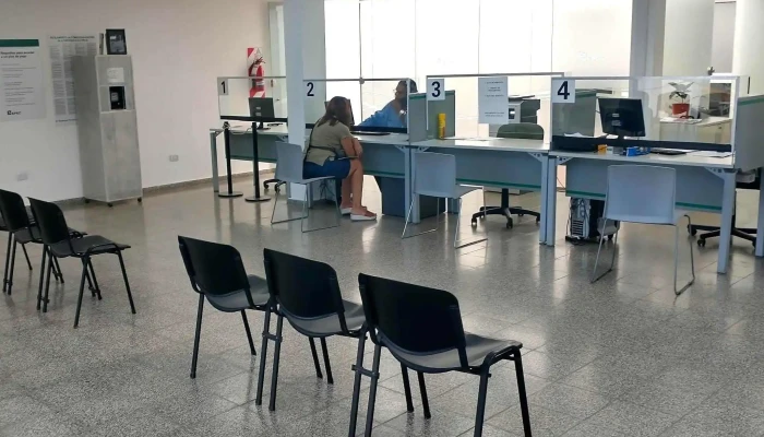 Oficina Comercial De Epec -  Comentarios - La Calera