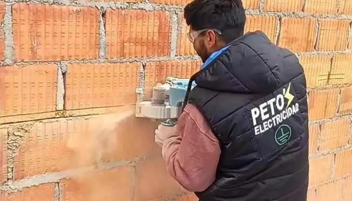Peto Electricidad Del Propietario - Canals