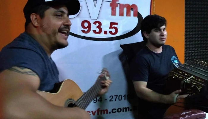 Radio 937 Fm Cv Sitio Web - W3400ayt