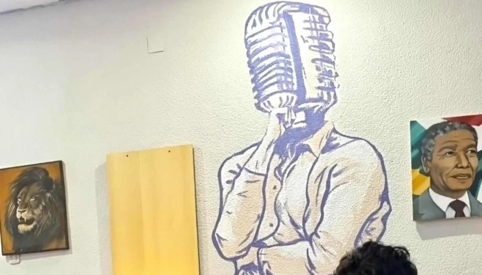 Radio Café Corrientes - Corrientes