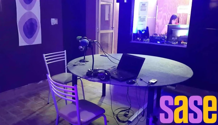 Radio Fan To The Music 891 Mhz Interior - Santiago del Estero