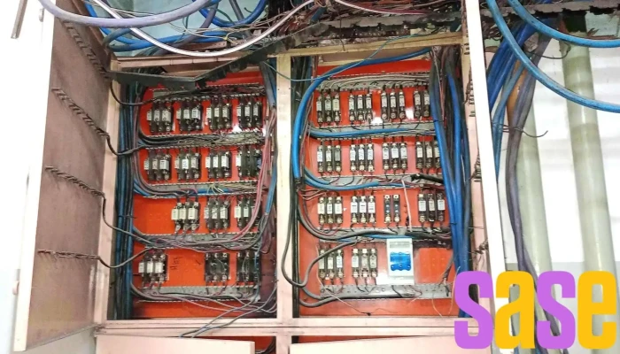 Servicios Electrico Lorenzo -  Interior - Fontana