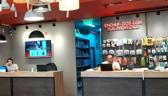 Voltaje Materiales Electricos e Iluminacion - San Miguel De Tucumán
